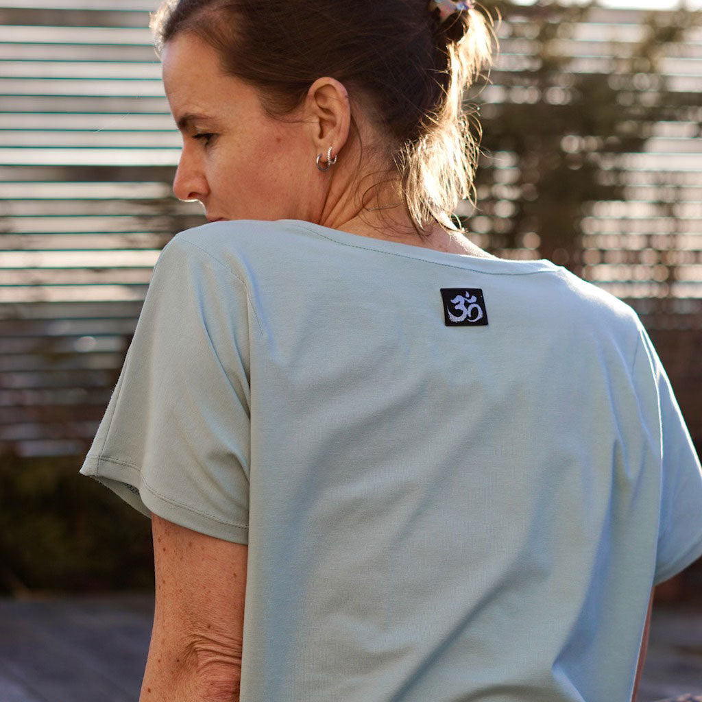 Kunstlederlabel "OM" zum Aufbügeln