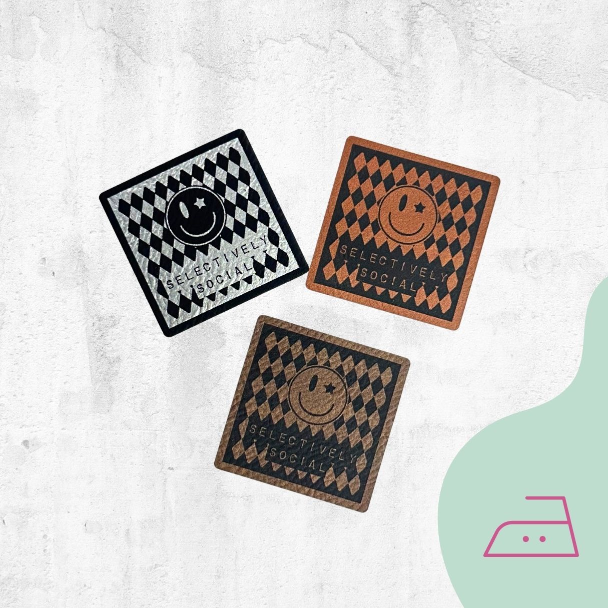 Kunstlederlabel "Selectively Social" zum Aufbügeln - Graphic Jam