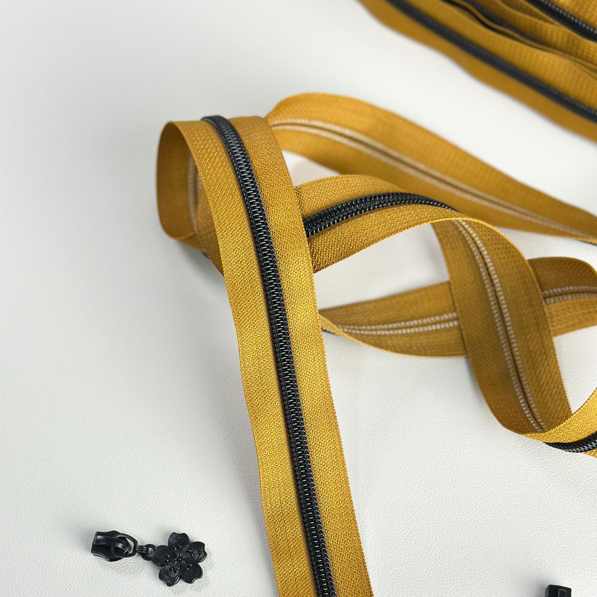 Reißverschluss Endlos Ochre - Schwarz