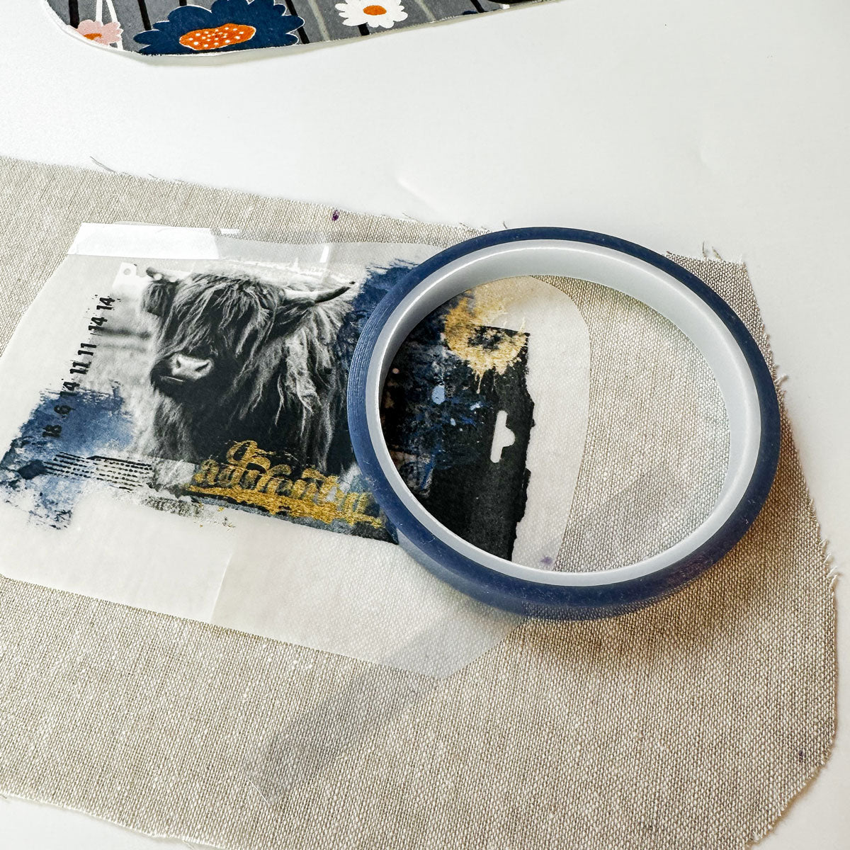 Ausrichten und fixieren mit Hitzebeständigem Klebeband.