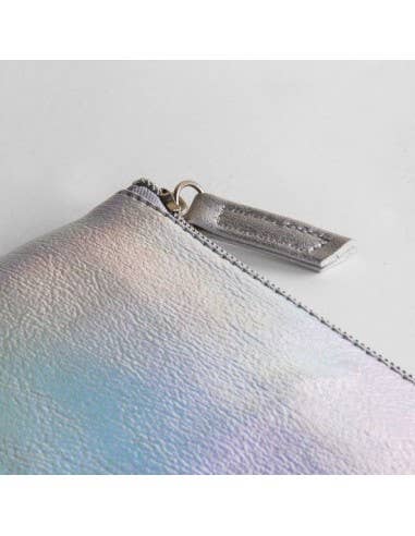 Irisierende Kosmetiktasche  – trendiger Schimmer-Look in Silber