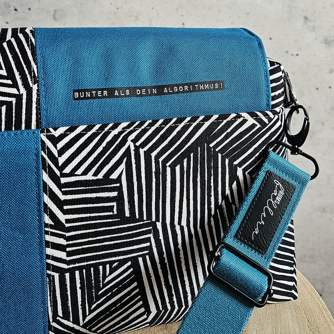 Kunstlederlabel "BUMS fallera" zum Aufbügeln