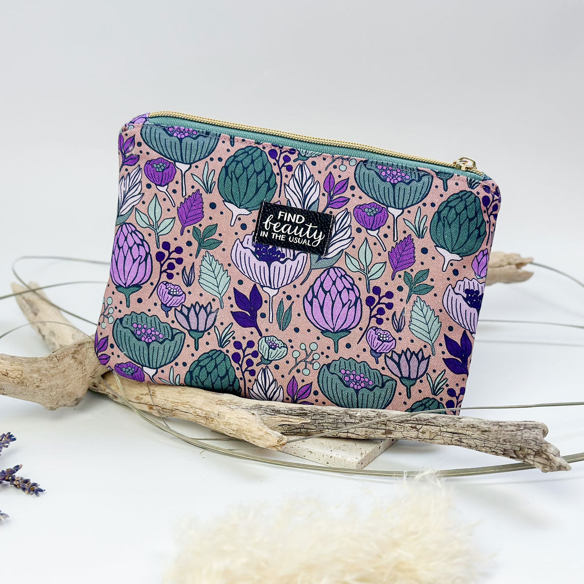 Kunstlederlabel "Find beauty in the usual" zum Aufbügeln